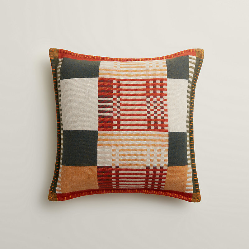 Arbre Tartan pillow | Hermès UK